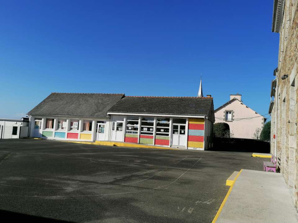 ECOLE TREVRON